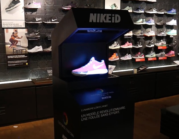 tienda en París permite configurar las zapatillas deportivas utilizando la realidad aumentada