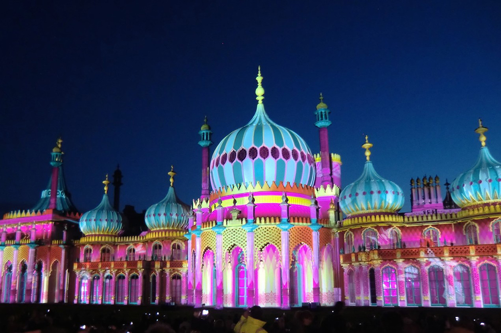 El Royal Pavilion se llenó de luz y color para conmemorar el 50