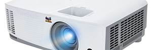 ViewSonic Expands Education Offering with Versatile PA504W Projector