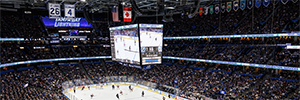 Meyer Sound mejora la experiencia de juego en el Amalie Arena